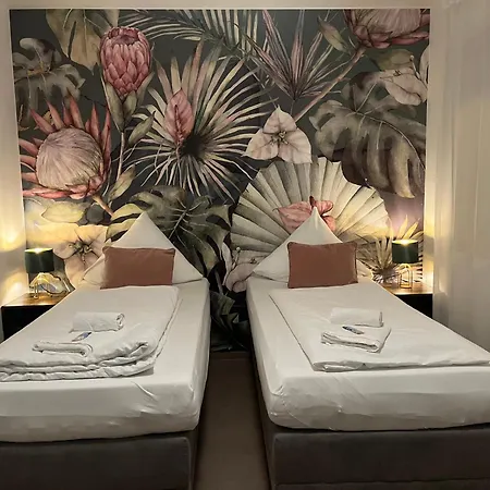 Heaven Homes Pader-Lounge *