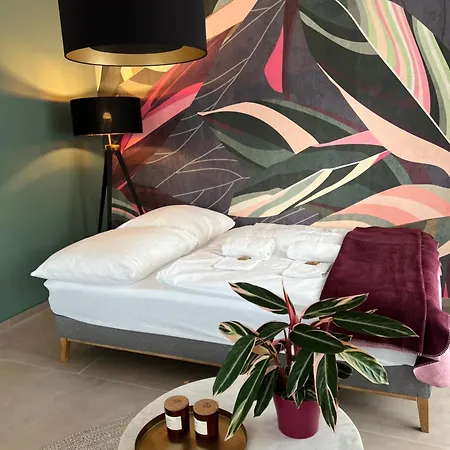 Hama Design Homes Pader-lounge